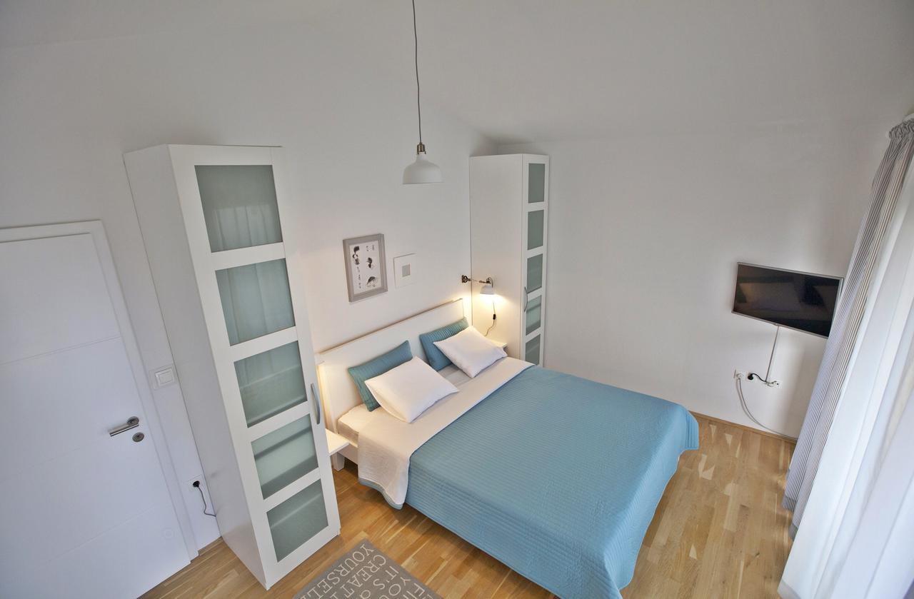 Apartments Roses Stobreč Buitenkant foto